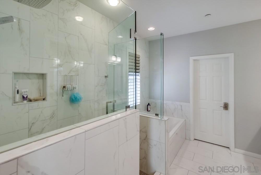 9240 Piantino Way Property Photo 20