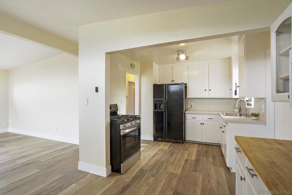 3515 Moccasin Ave Property Photo 4
