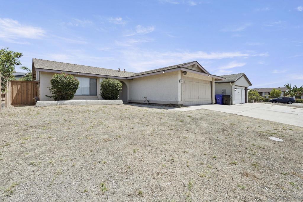 10625 Amantha Ave Property Photo 2