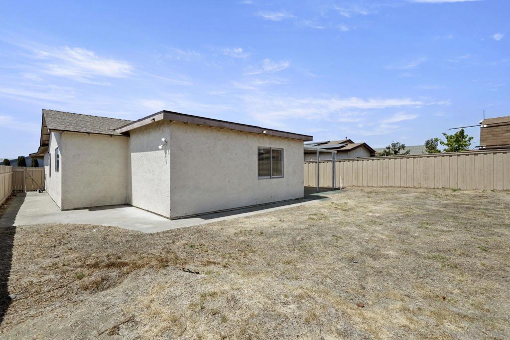 10625 Amantha Ave Property Photo 21