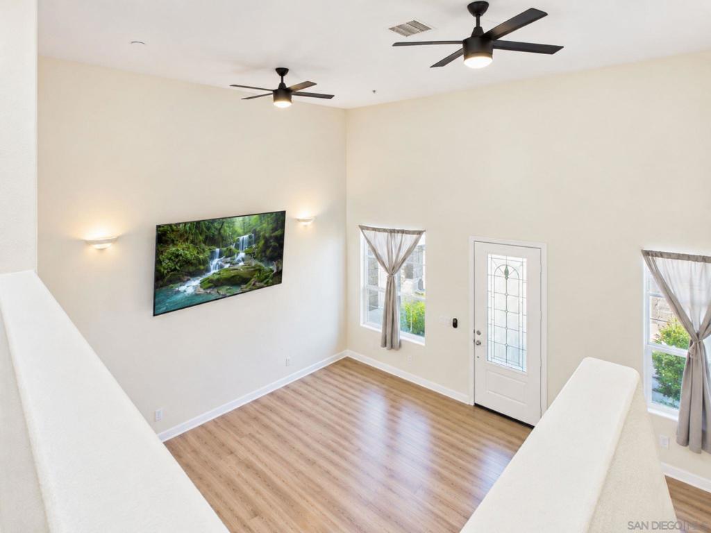 274 Vermont Court Property Photo 7