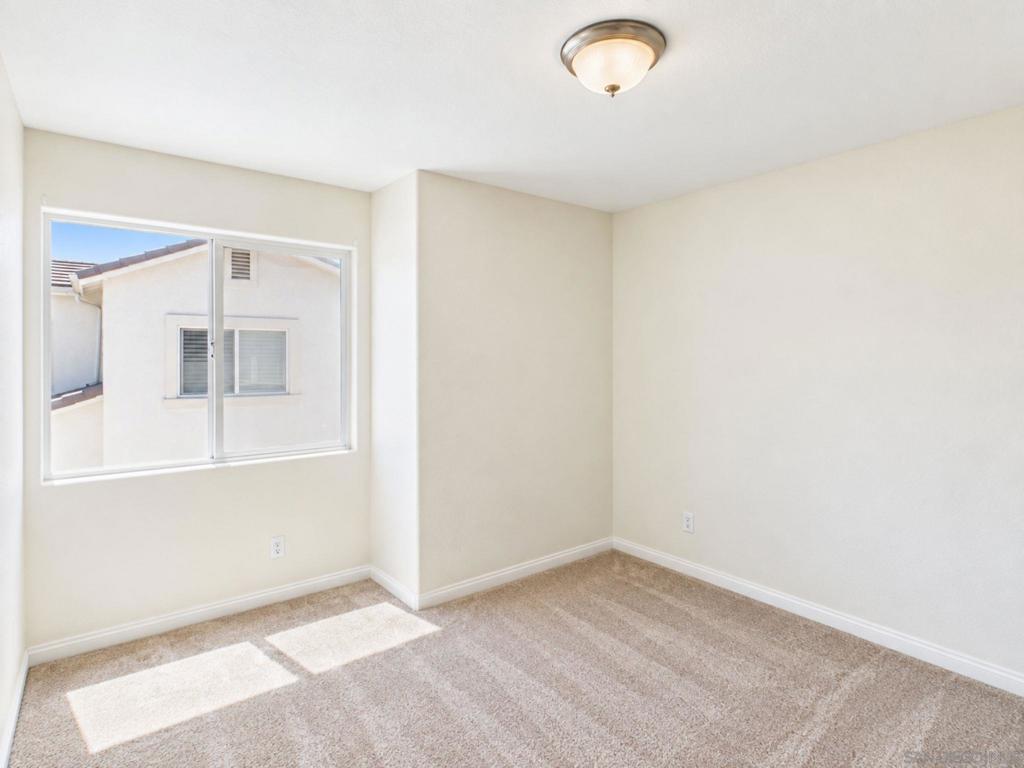 274 Vermont Court Property Photo 12