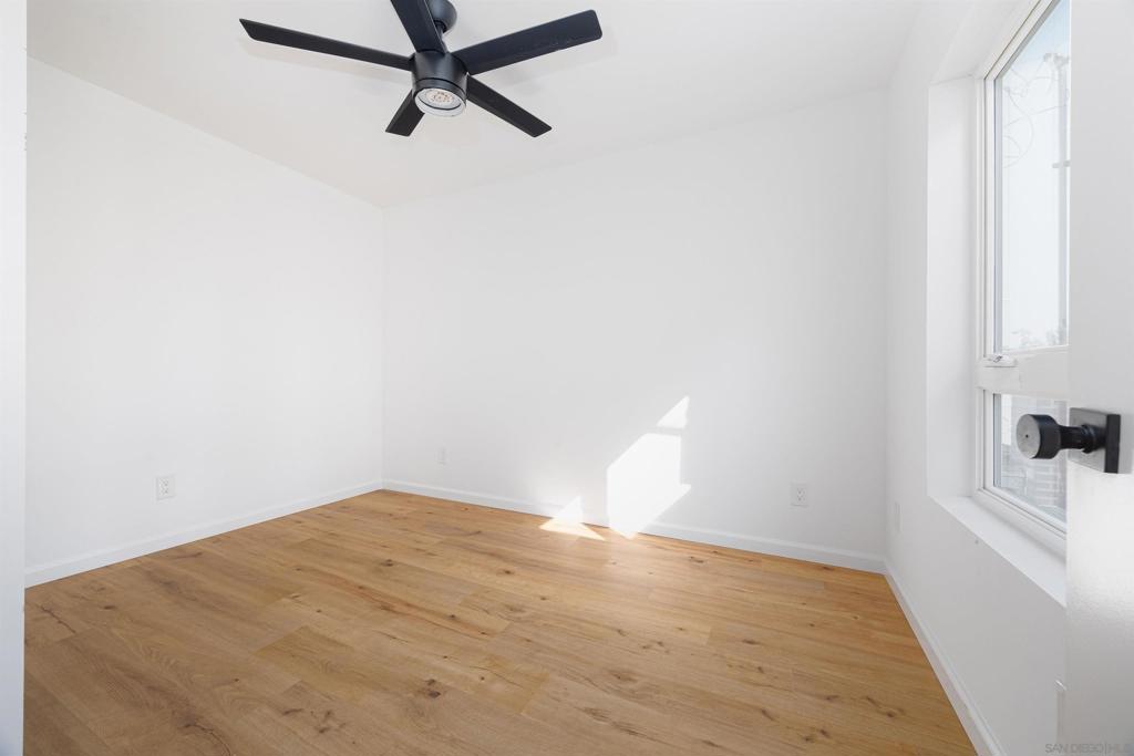 4204 4208 40th St Property Photo 14