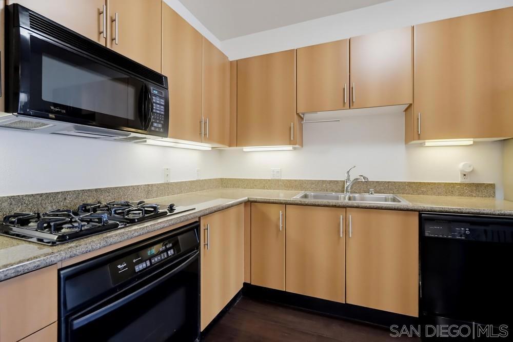 550 Park 2603 Property Photo 13