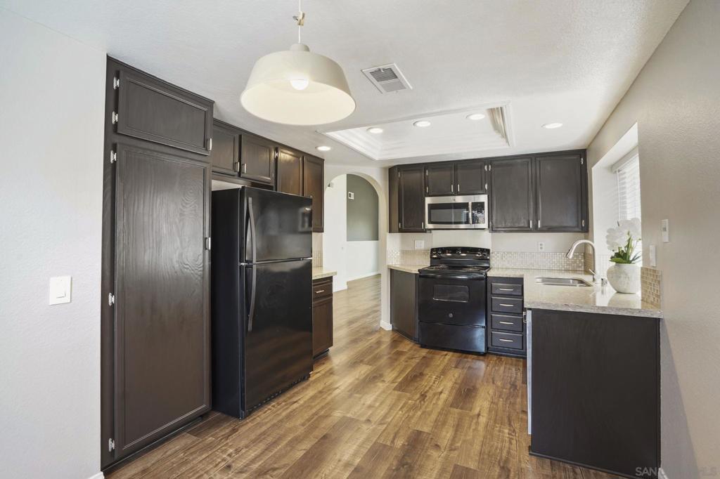 12895 Amaranth St Property Photo 4
