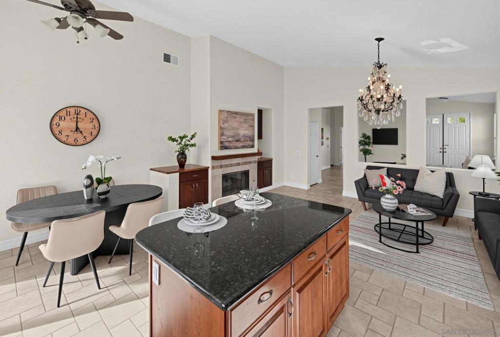 6268 Canyon Bluff Ct Property Photo 4