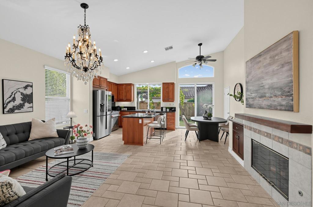 6268 Canyon Bluff Ct Property Photo 7