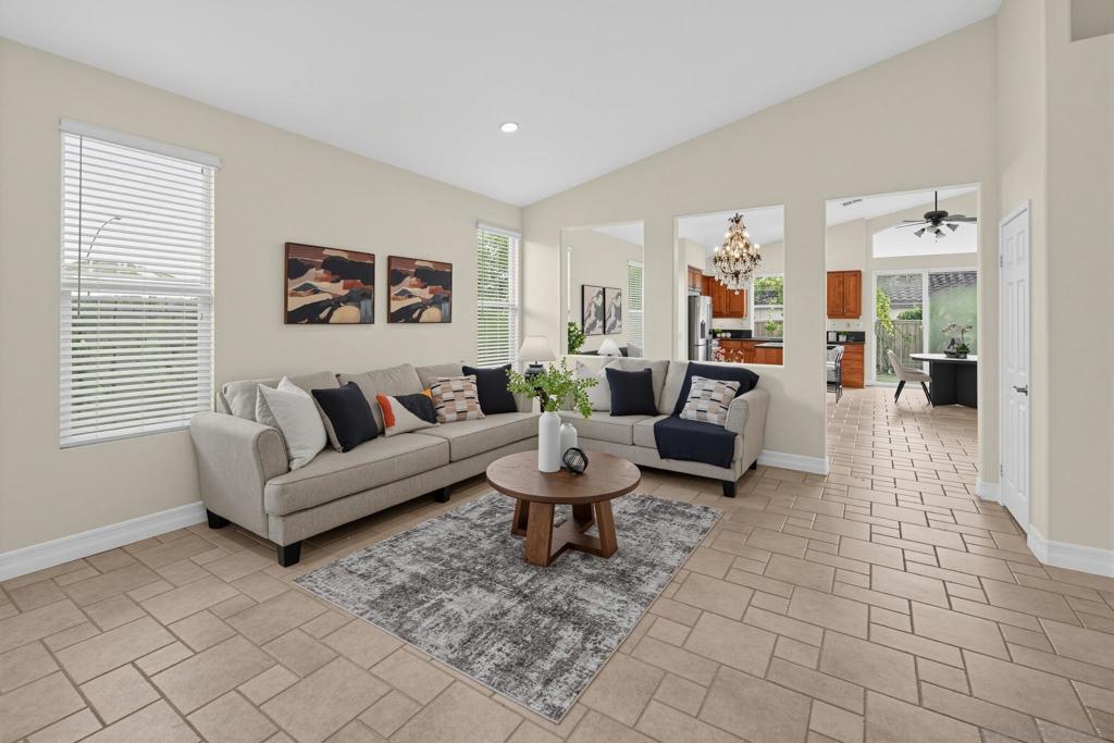 6268 Canyon Bluff Ct Property Photo 11