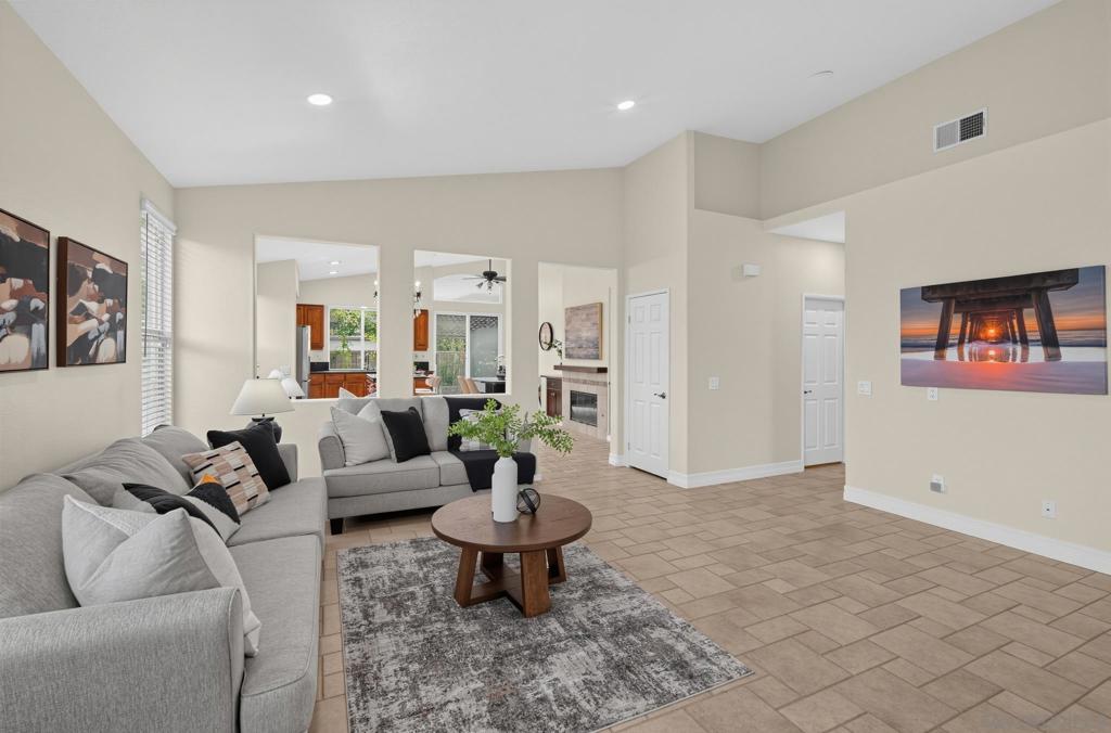 6268 Canyon Bluff Ct Property Photo 13