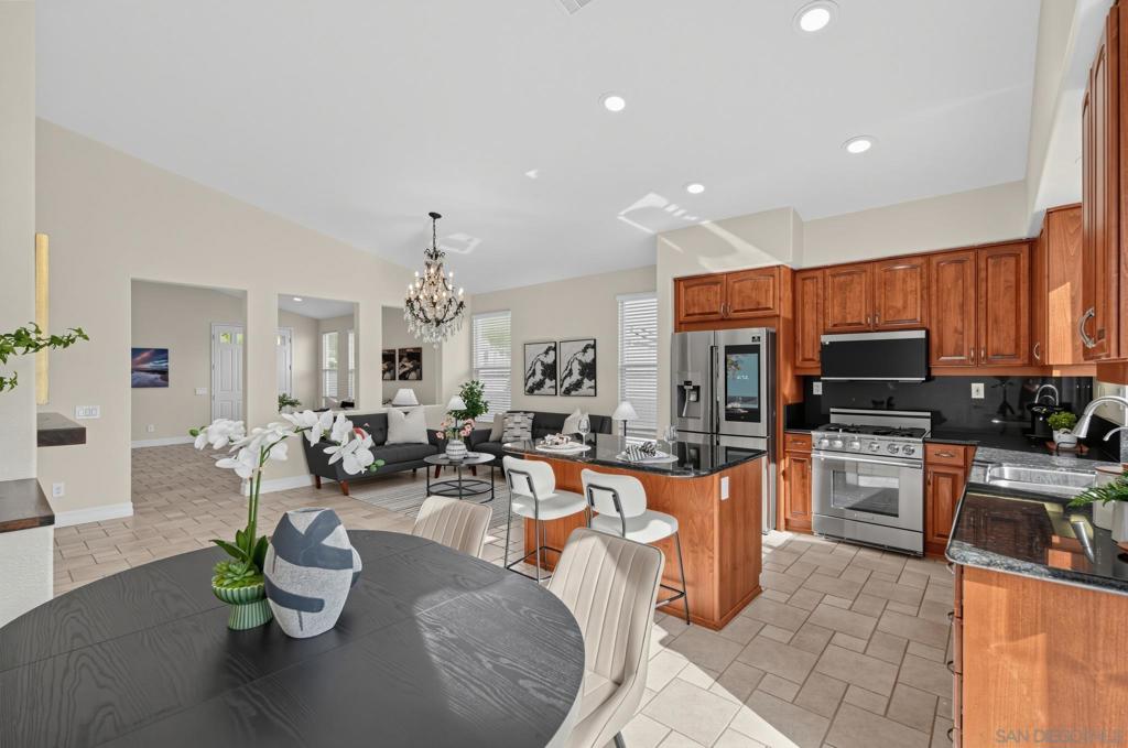 6268 Canyon Bluff Ct Property Photo 17