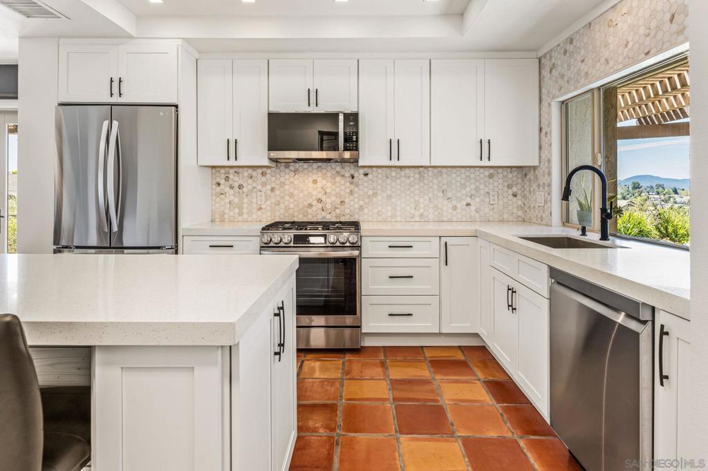 1301 Gary Lane Property Photo 9