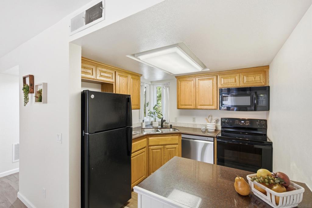 1250 Cleveland Ave C-115 Property Photo 13