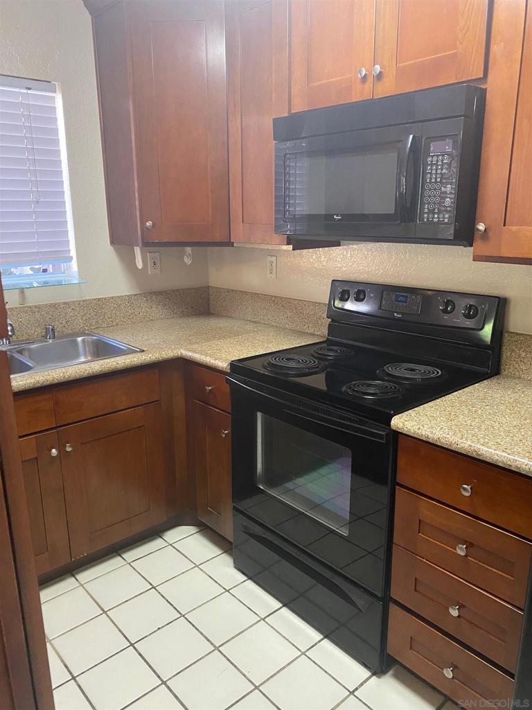 11353 Avenida De Los Lobos E Property Photo 6