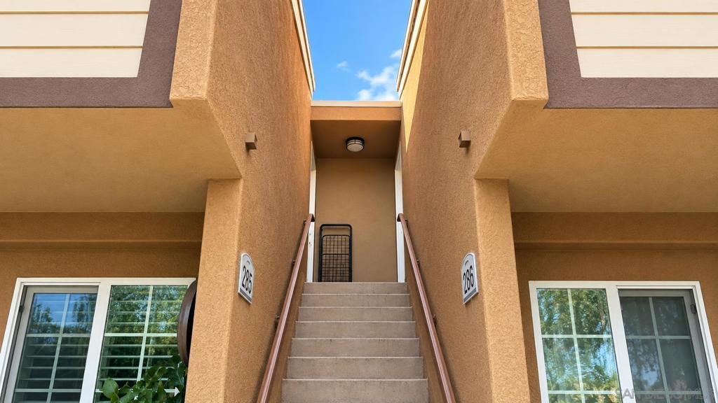 5252 Balboa Arms Dr. 286 Property Photo 2