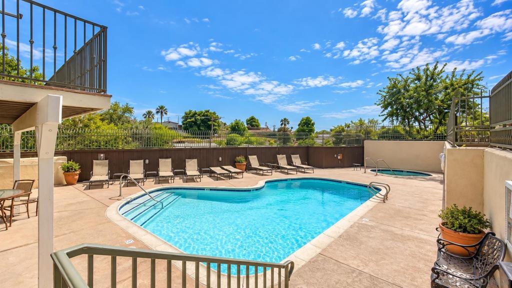 5252 Balboa Arms Dr. 286 Property Photo 15