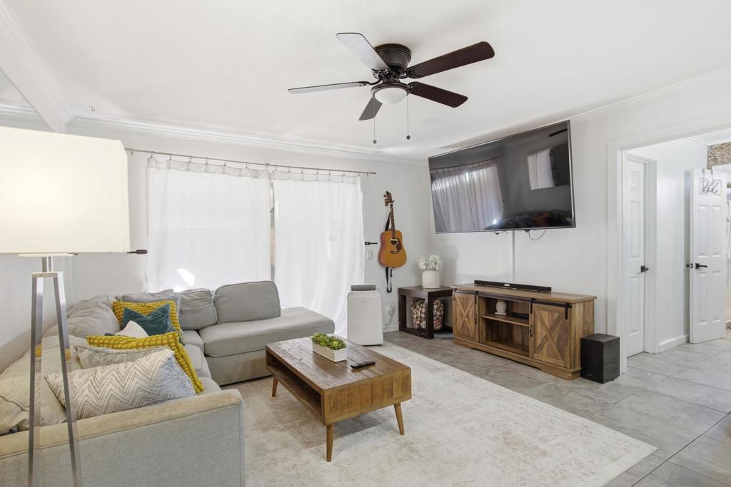 8022 Linda Vista Rd. 1m Property Photo 3