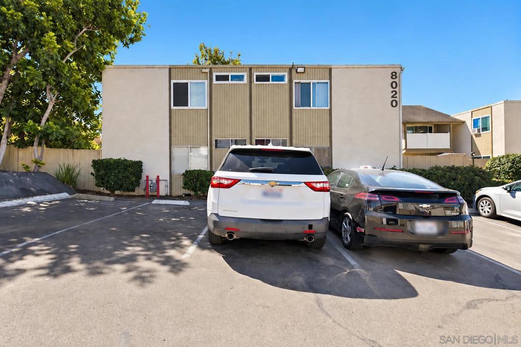 8022 Linda Vista Rd. 1m Property Photo 18