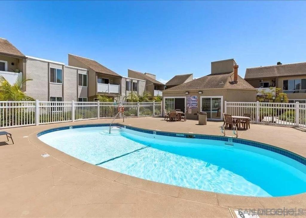 8022 Linda Vista Rd. 1m Property Photo 19