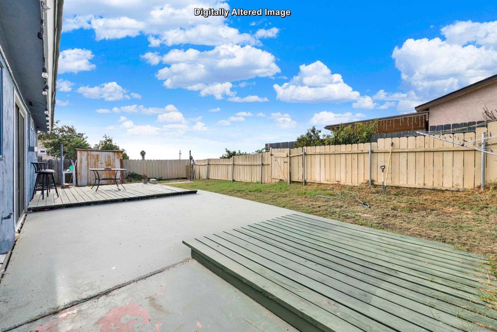 5562 Division Property Photo 41