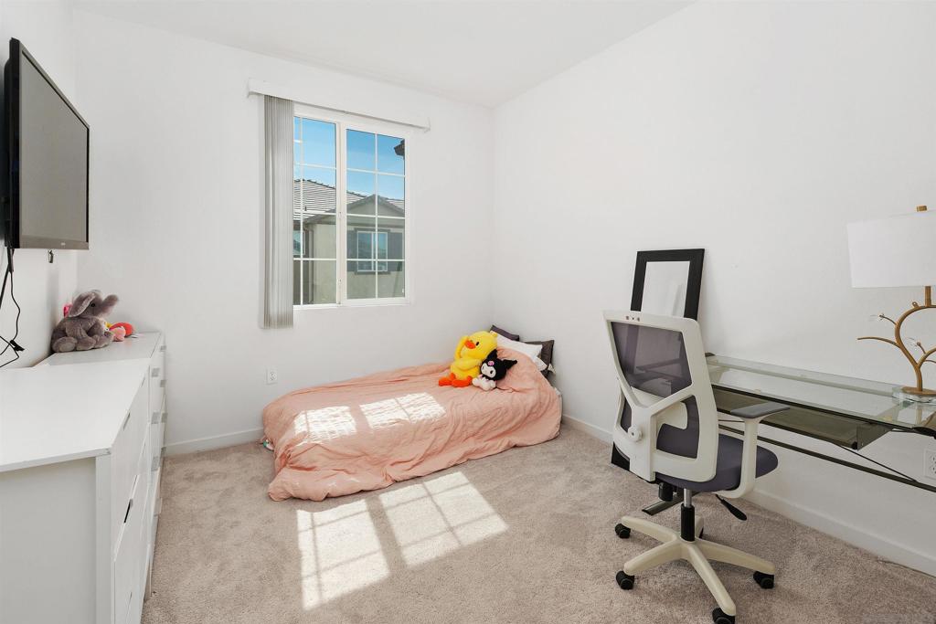260022278SD Property Photo 16