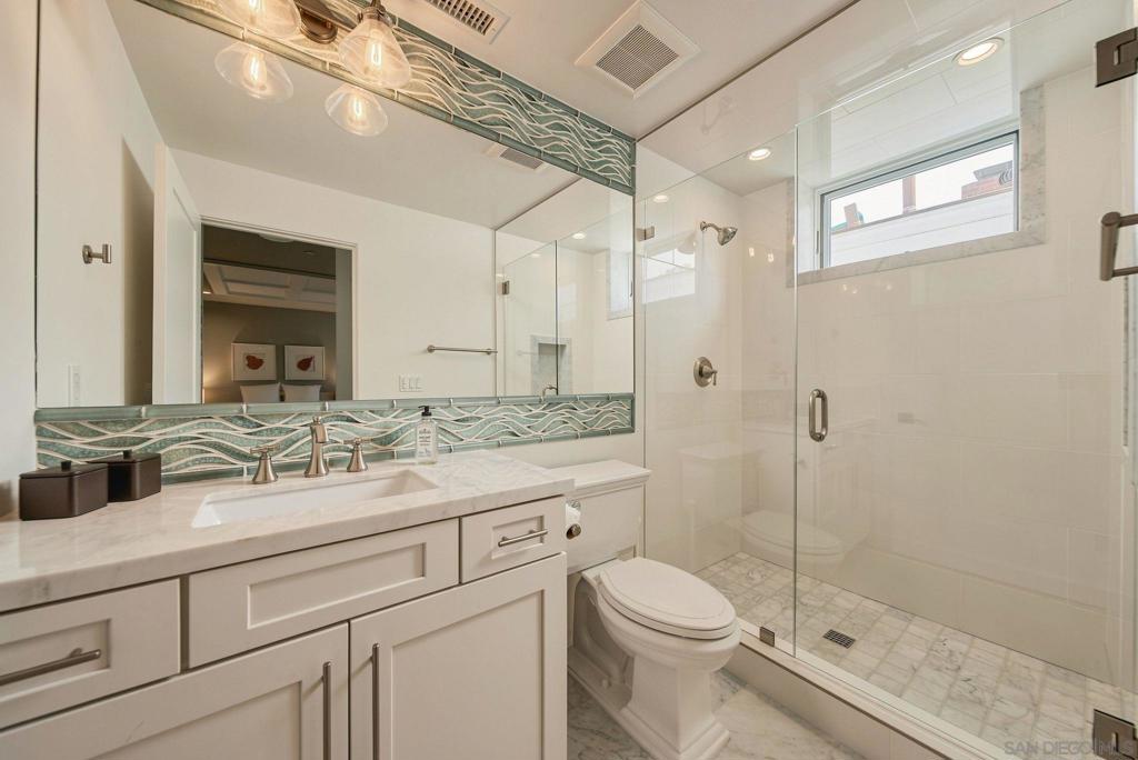 5431 Candlelight Drive Property Photo 32
