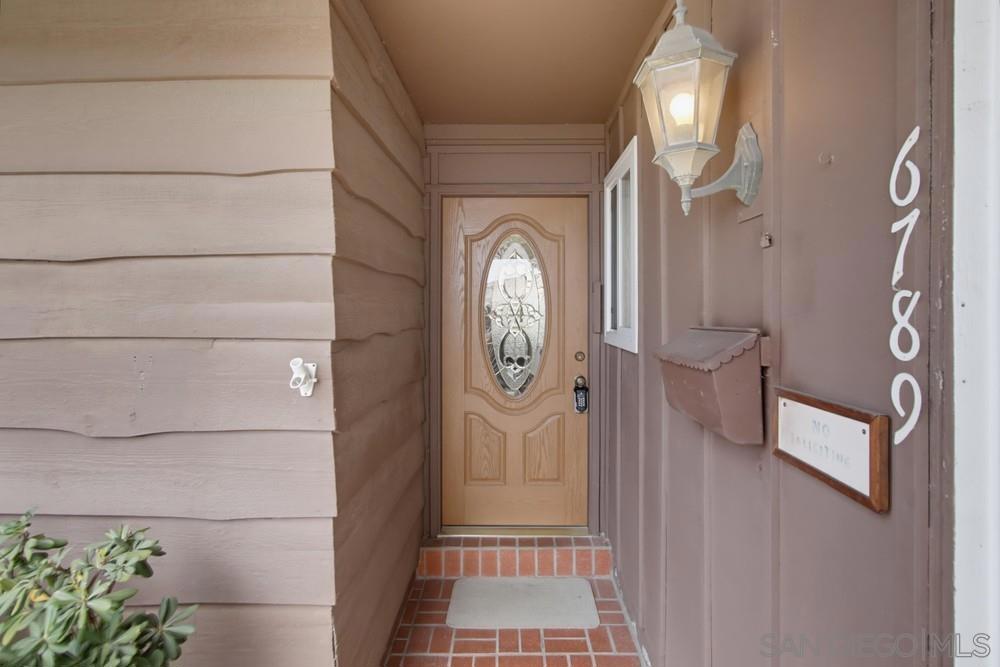 6789 Renkrib Avenue Property Photo 8