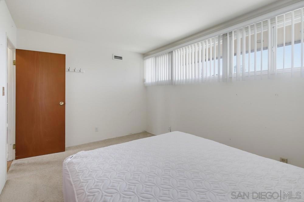 6789 Renkrib Avenue Property Photo 24