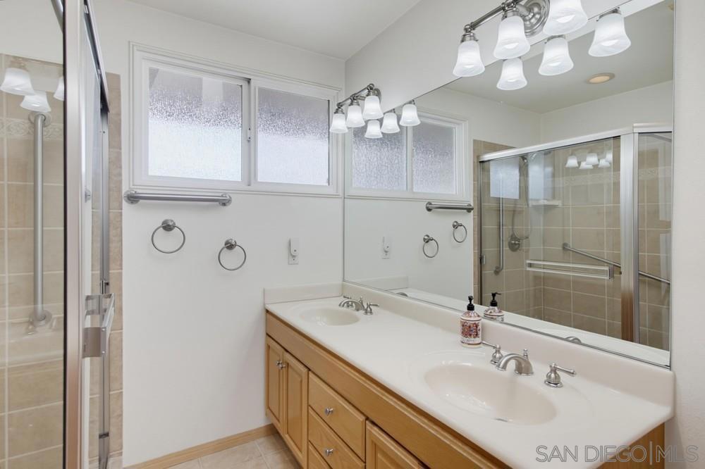 6789 Renkrib Avenue Property Photo 26