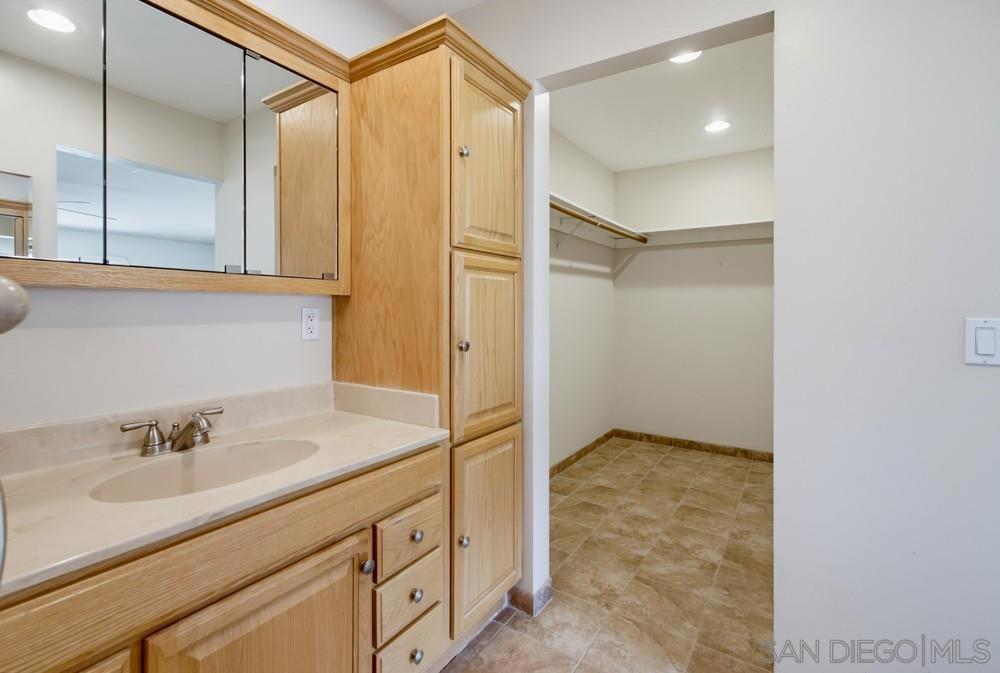 6789 Renkrib Avenue Property Photo 39