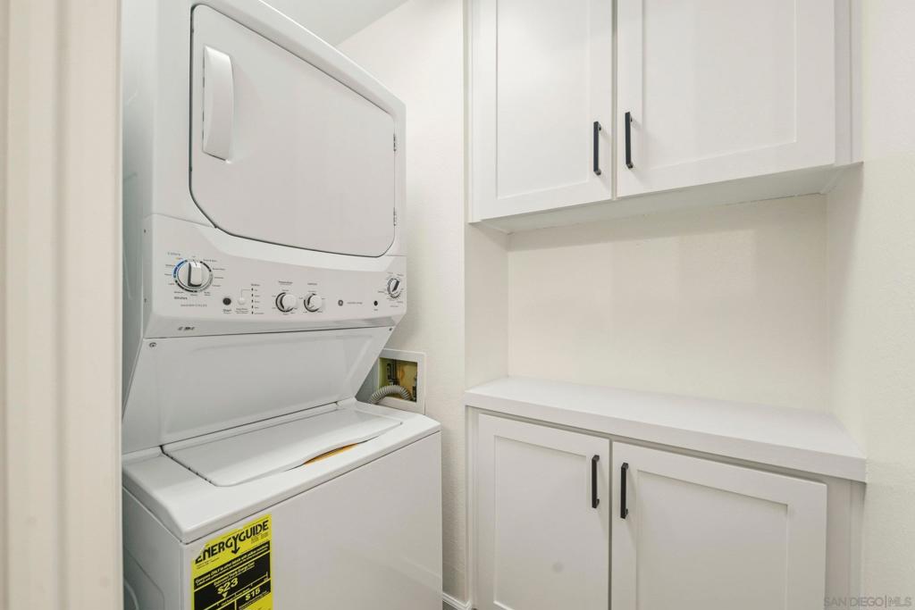 12855 Via Moura Property Photo 17