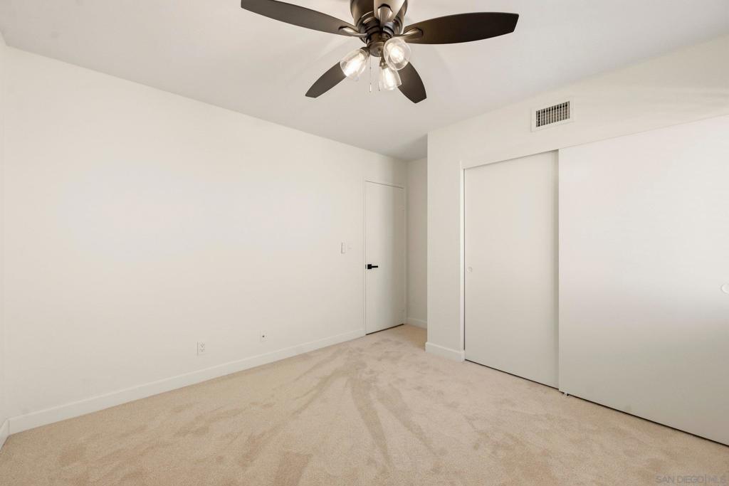 12855 Via Moura Property Photo 26