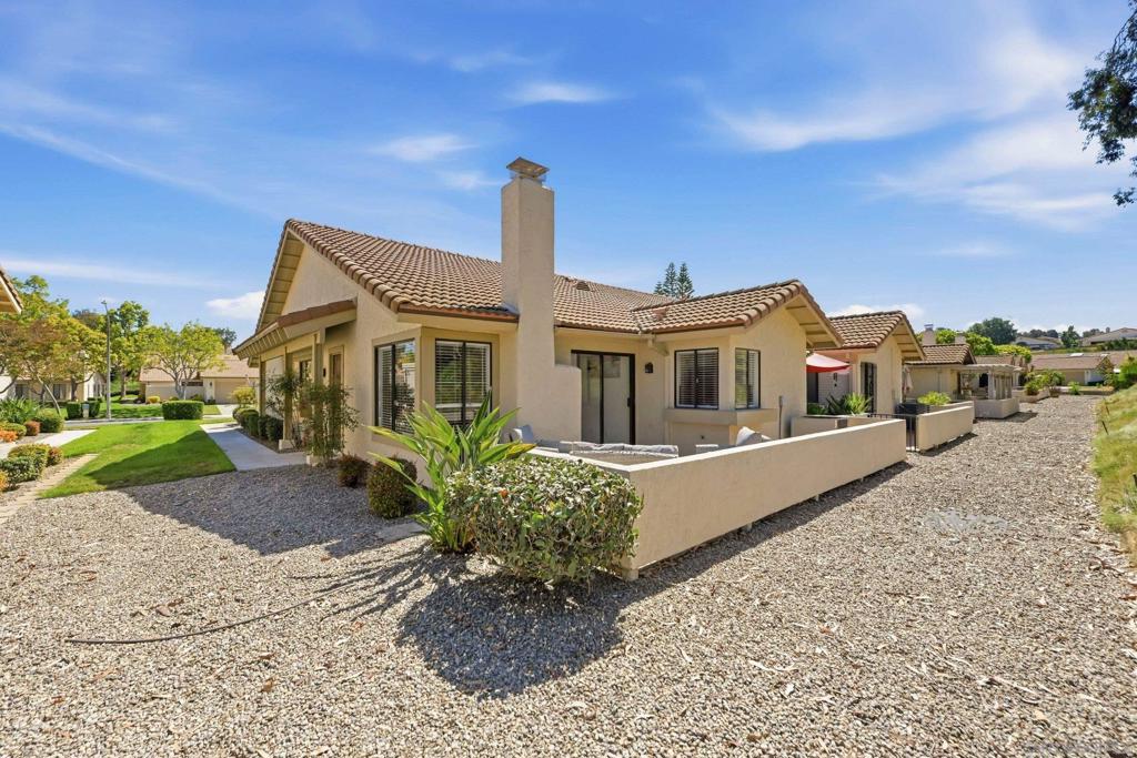 12855 Via Moura Property Photo 31