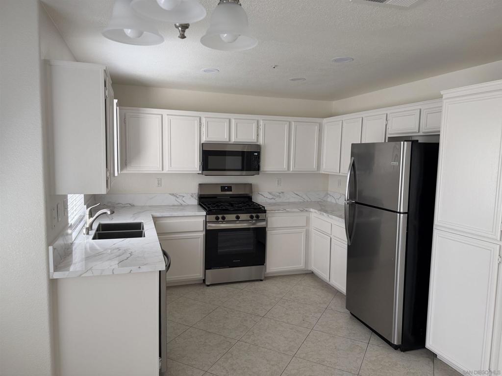 10254 Wateridge Circle 216 Property Photo 12