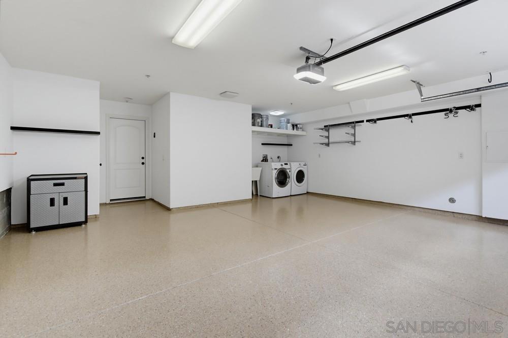 4279 Lamont Property Photo 36