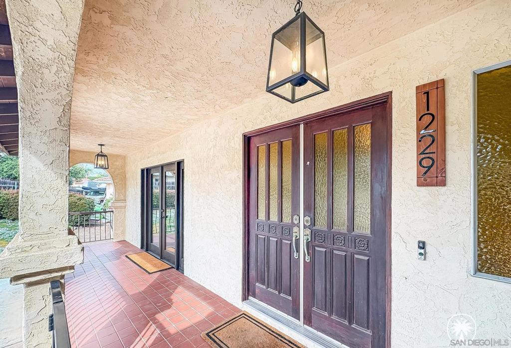 1229 Sandra Circle Property Photo 3