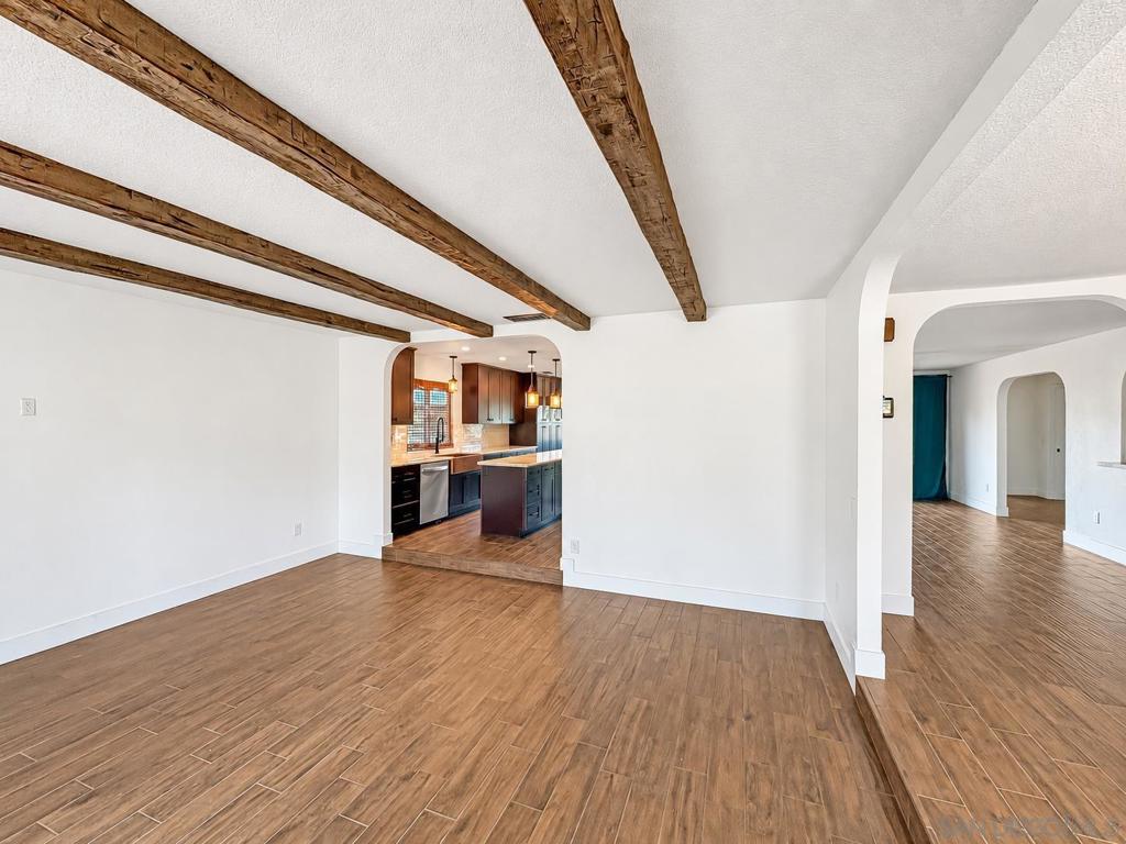 1229 Sandra Circle Property Photo 4