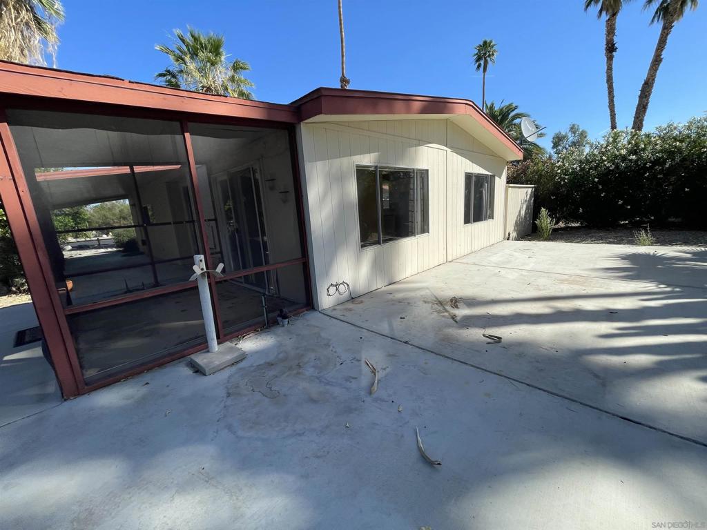 1010 Palm Canyon Dr 183 Property Photo 7