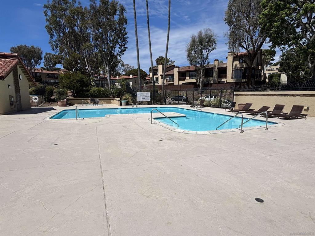 6966 Camino Revueltos Property Photo 23