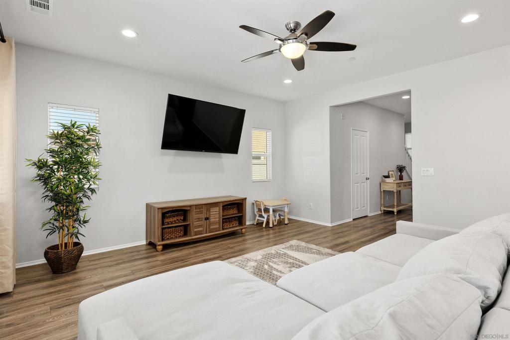 35769 Asturian Way Property Photo 4
