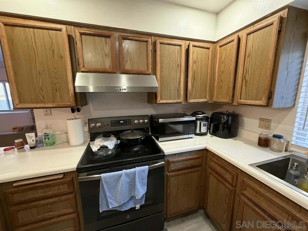 1512 Concord Way A Property Photo 5
