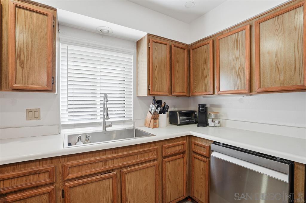 1512 Concord Way A Property Photo 16