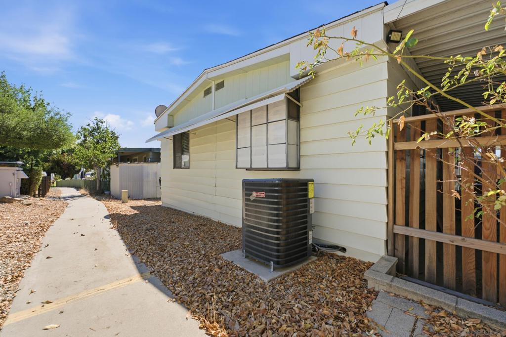 27701 Murrieta Spc 48 Property Photo 17
