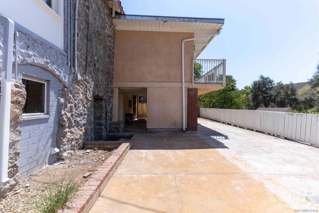 5710 Olive Hill Road Property Photo 4