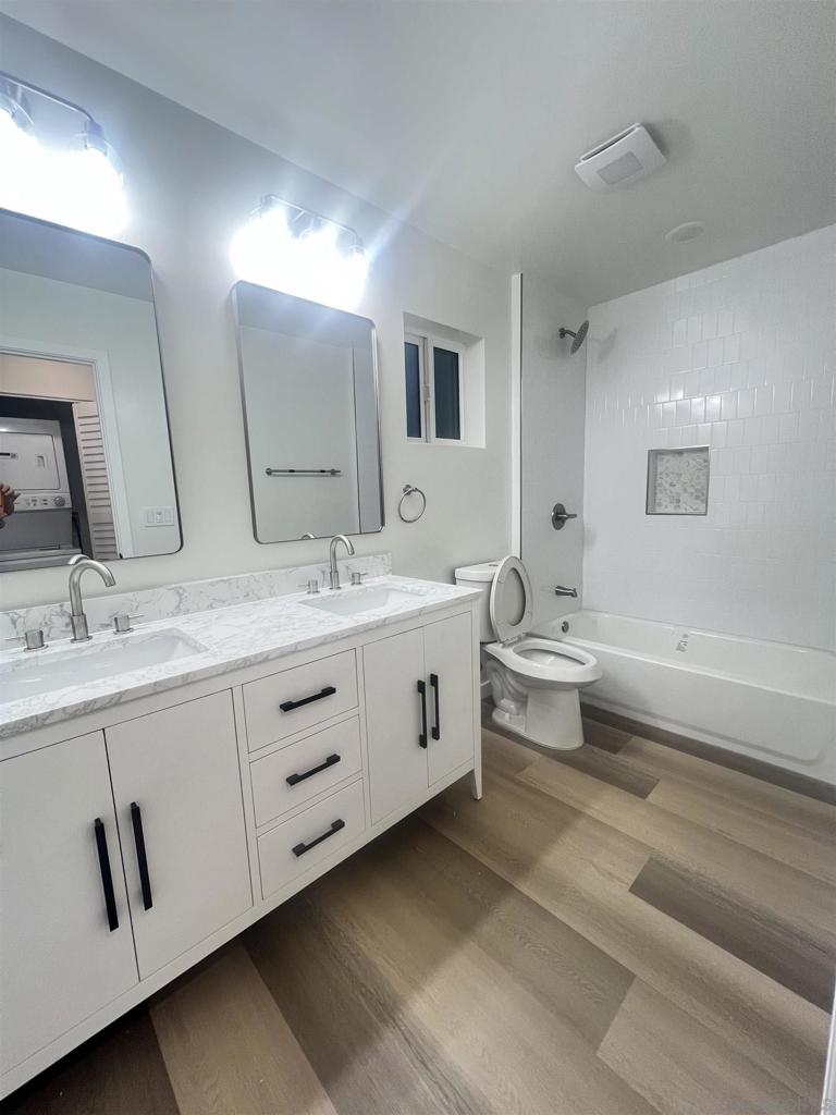 4911 Glen Property Photo 6