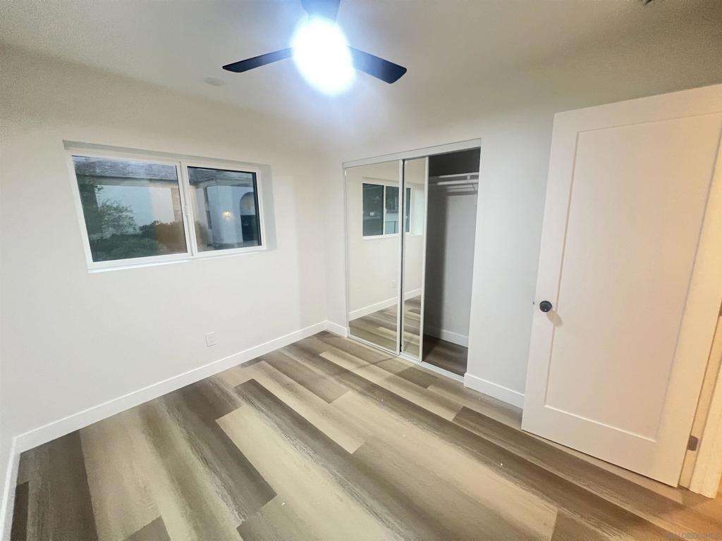 4911 Glen Property Photo 8