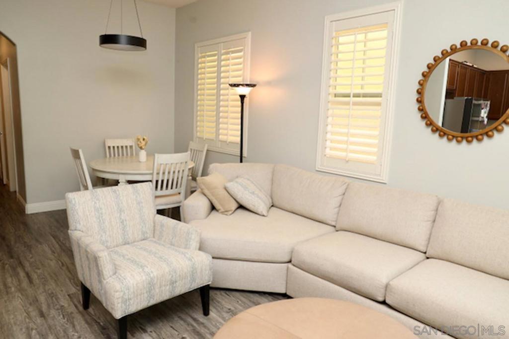 1640 Calle De La Flor Property Photo 6