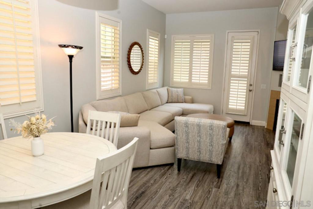 1640 Calle De La Flor Property Photo 10