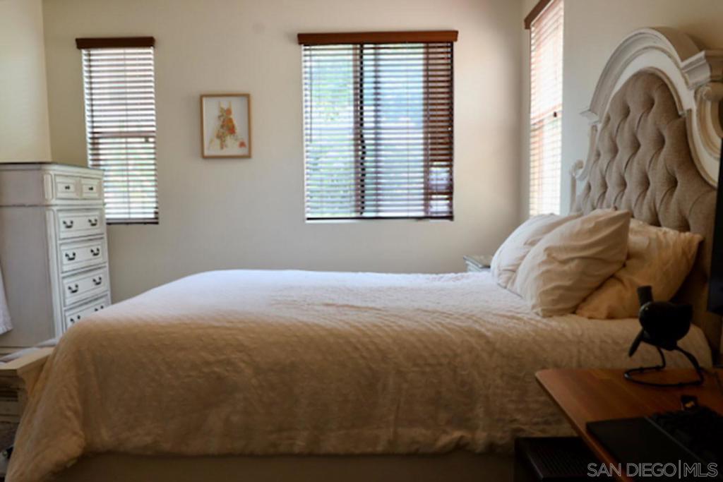 1640 Calle De La Flor Property Photo 19