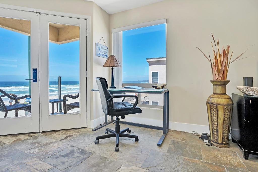 3243 Ocean Front Walk 1 Property Photo 8