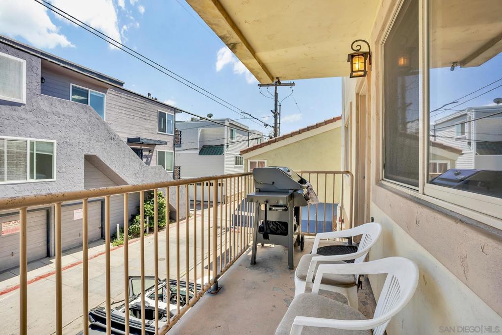 3243 Ocean Front Walk 1 Property Photo 30